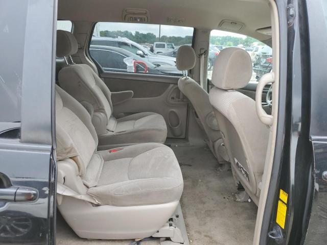 2008 Toyota Sienna LE