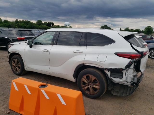 2022 Toyota Highlander Hybrid XLE