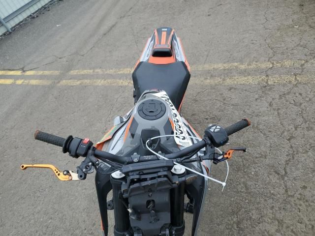 2019 KTM 790 Duke