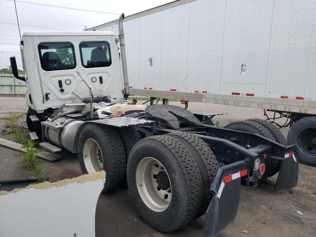 2023 Freightliner Cascadia 126