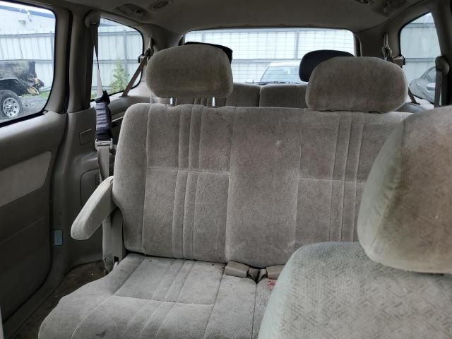 1999 Toyota Sienna CE