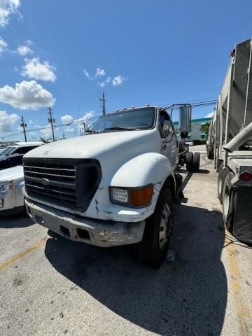 2000 Ford F750 Super Duty