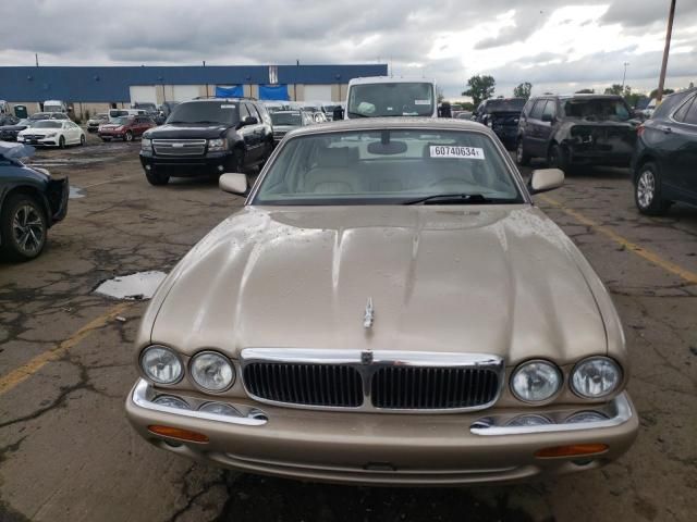 2003 Jaguar XJ8