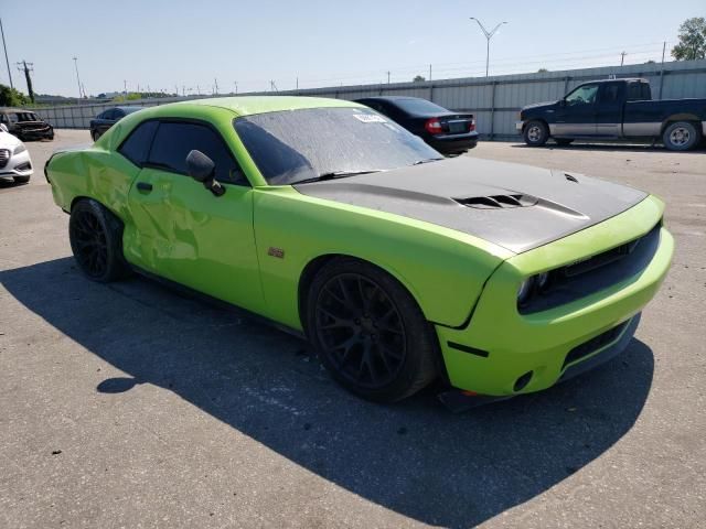 2015 Dodge Challenger SXT