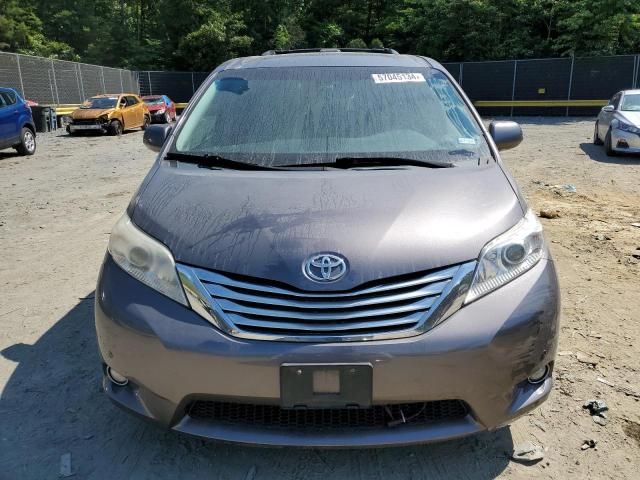 2011 Toyota Sienna XLE