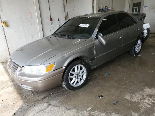 2000 Toyota Camry LE