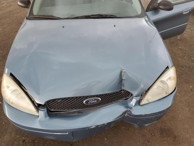 2005 Ford Taurus SE