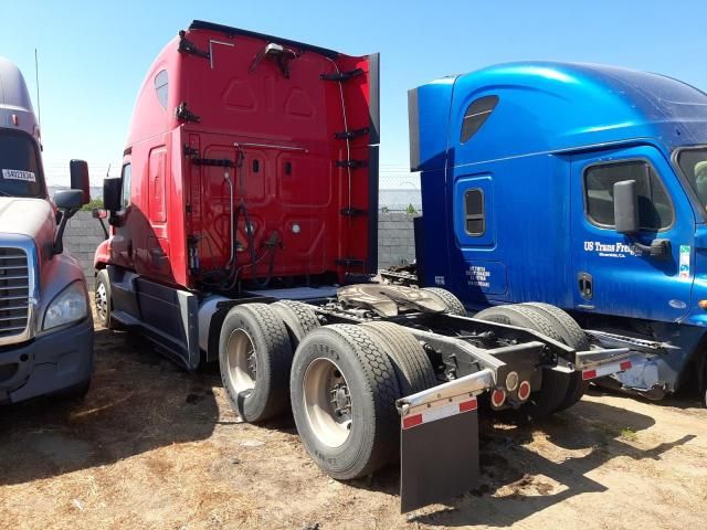 2018 Freightliner Cascadia 125