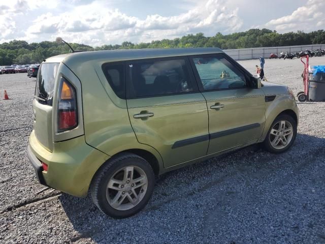 2011 KIA Soul +