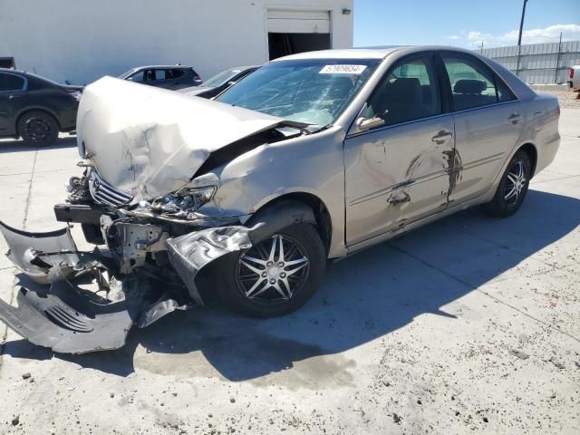 2005 Toyota Camry LE