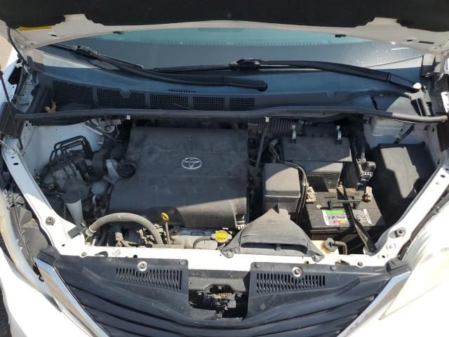 2012 Toyota Sienna LE