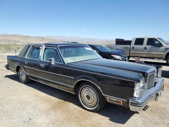 1984 Lincoln Town Car