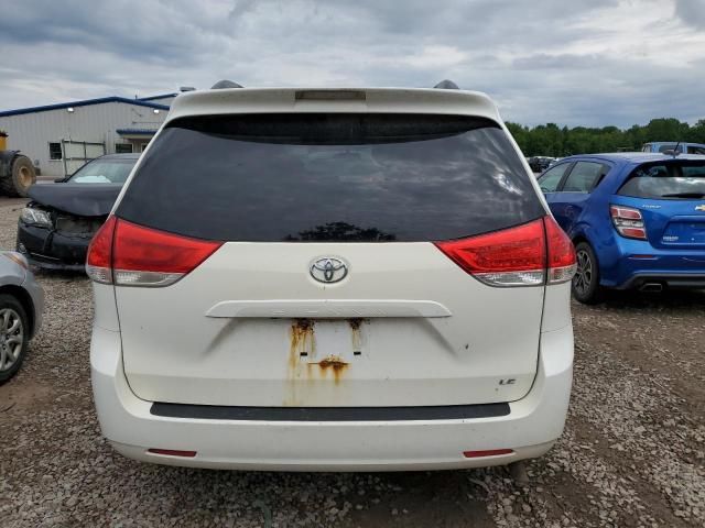 2011 Toyota Sienna LE