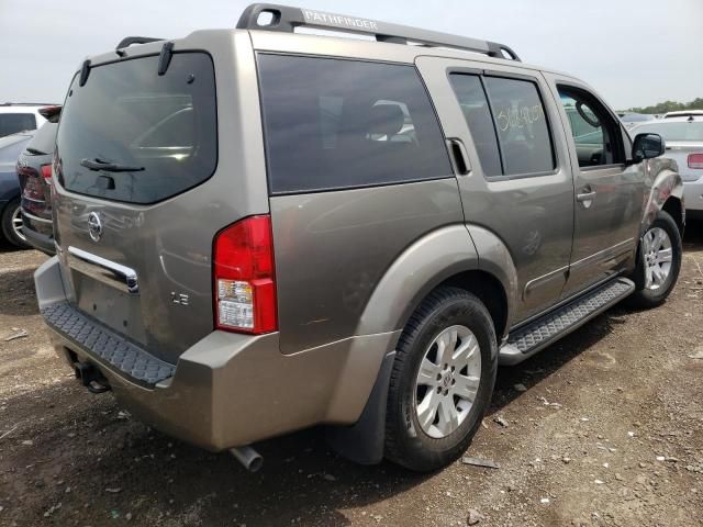 2005 Nissan Pathfinder LE