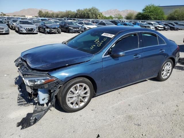 2019 Mercedes-Benz A 220