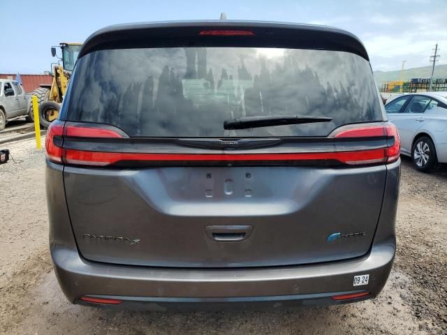 2022 Chrysler Pacifica Hybrid Limited