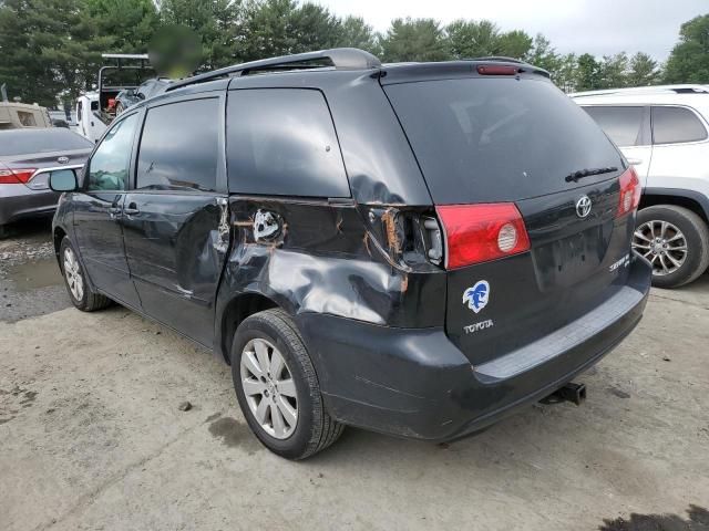 2008 Toyota Sienna LE