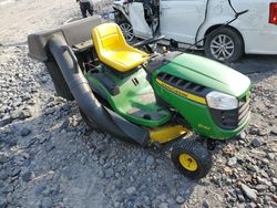 John Deere Vehiculos salvage en venta: 2015 John Deere Lawnmower