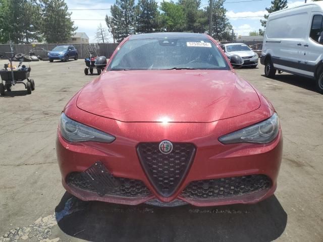 2017 Alfa Romeo Giulia TI Q4