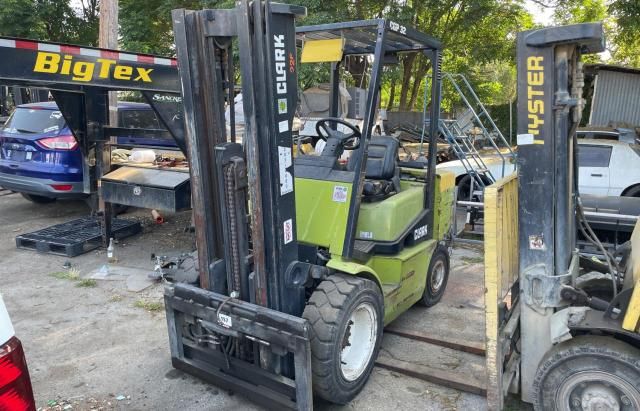 2010 Clark Forklift Forklift