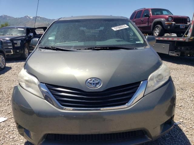 2012 Toyota Sienna LE