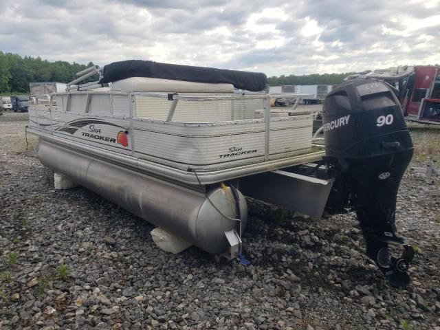 2010 Suntracker Fish Barge