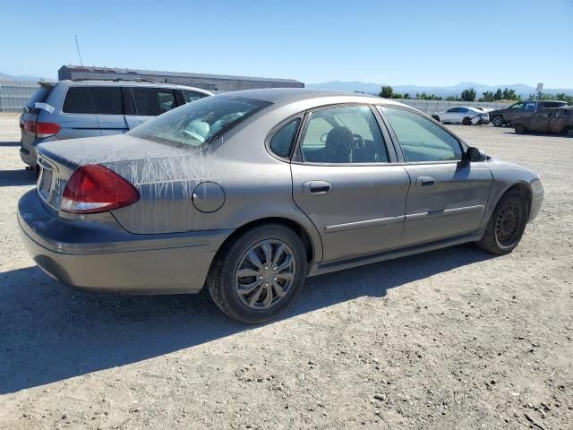 2005 Ford Taurus SE