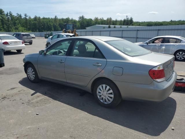 2005 Toyota Camry LE