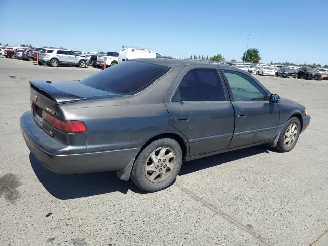 1998 Toyota Camry LE