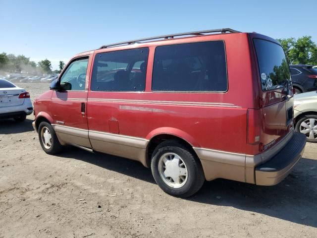 2002 GMC Safari XT