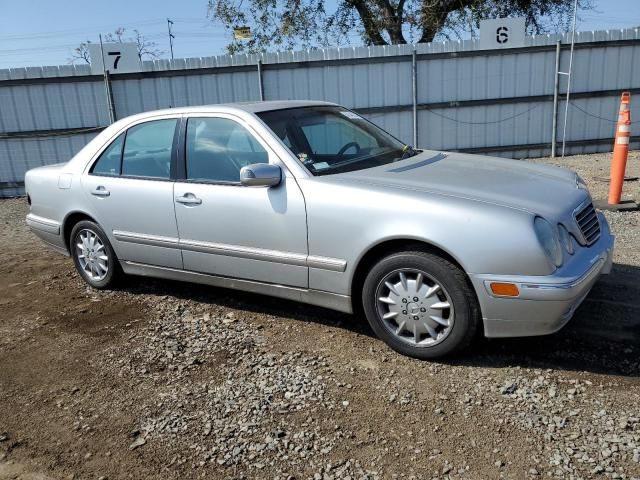 2000 Mercedes-Benz E 320