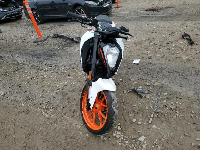 2020 KTM 200 Duke