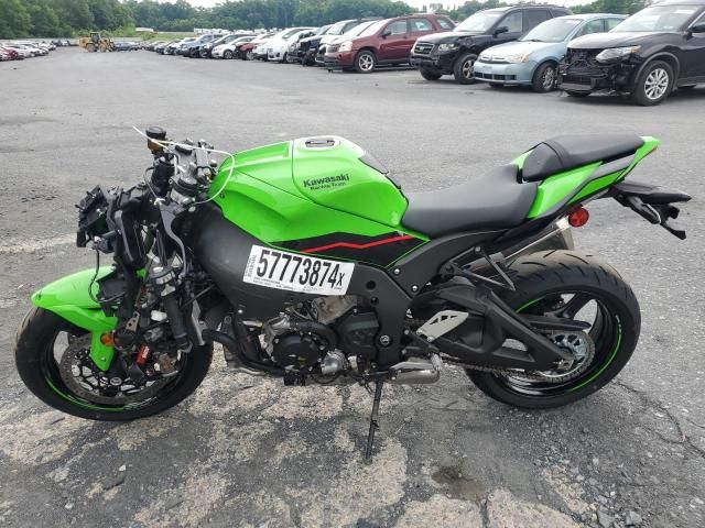 2022 Kawasaki ZX1002 M