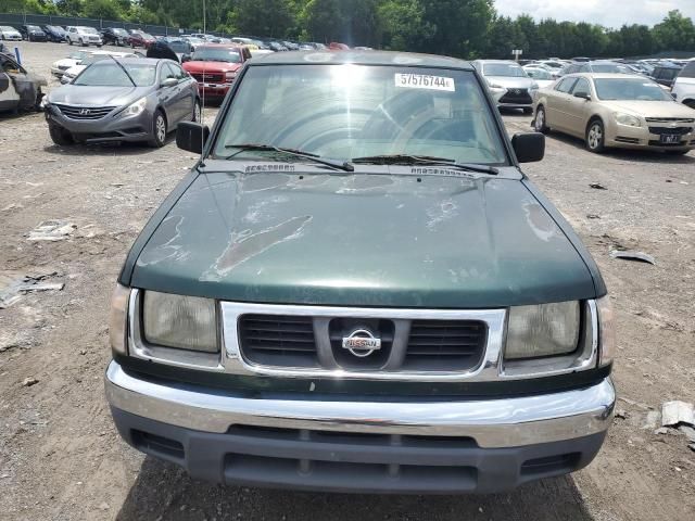 2000 Nissan Frontier XE