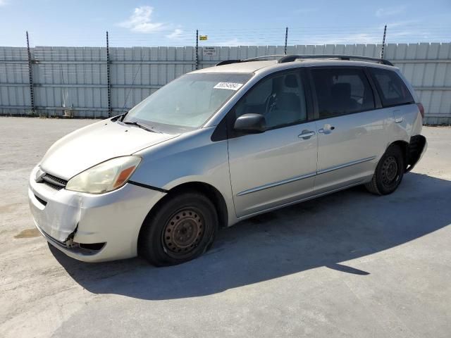 2005 Toyota Sienna CE