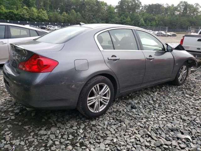 2015 Infiniti Q40