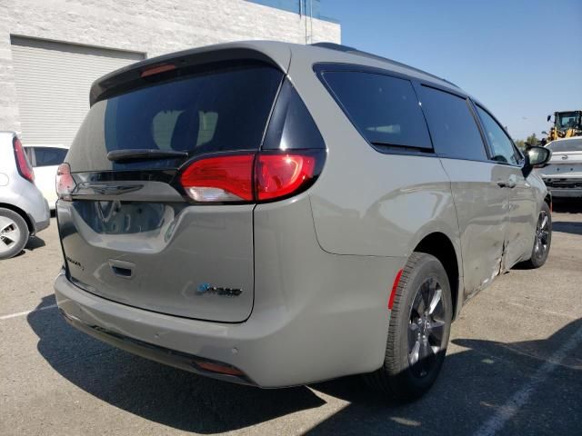 2020 Chrysler Pacifica Hybrid Limited