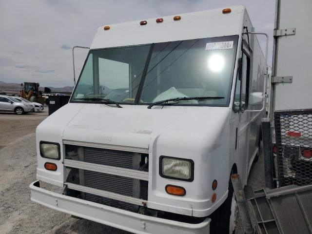 1999 Freightliner Chassis M Line WALK-IN Van