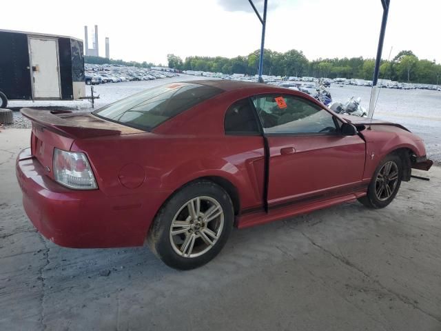 2000 Ford Mustang