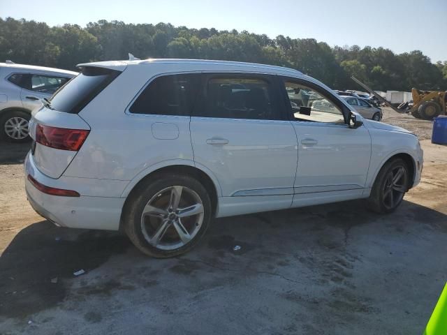 2019 Audi Q7 Prestige