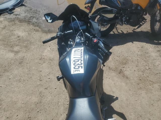 2016 Kawasaki EX300 B