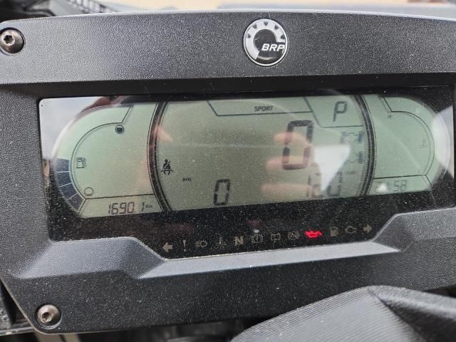 2023 Can-Am Commander XT 1000R