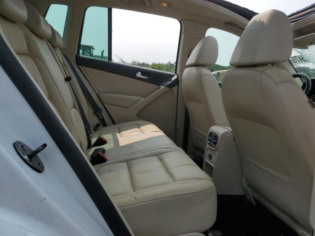 2010 Volkswagen Tiguan SE