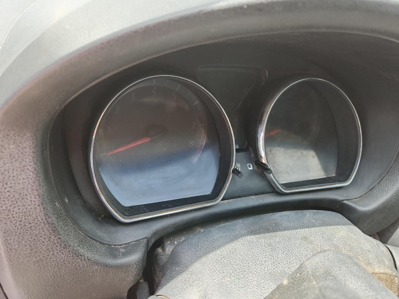 2013 Niss Versa 1.6 s