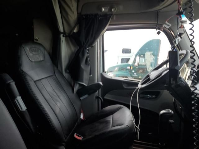 2025 Peterbilt Tractor 2025 Peterbilt 567 Semi Truck