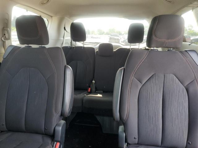 2017 Chrysler Pacifica Touring l