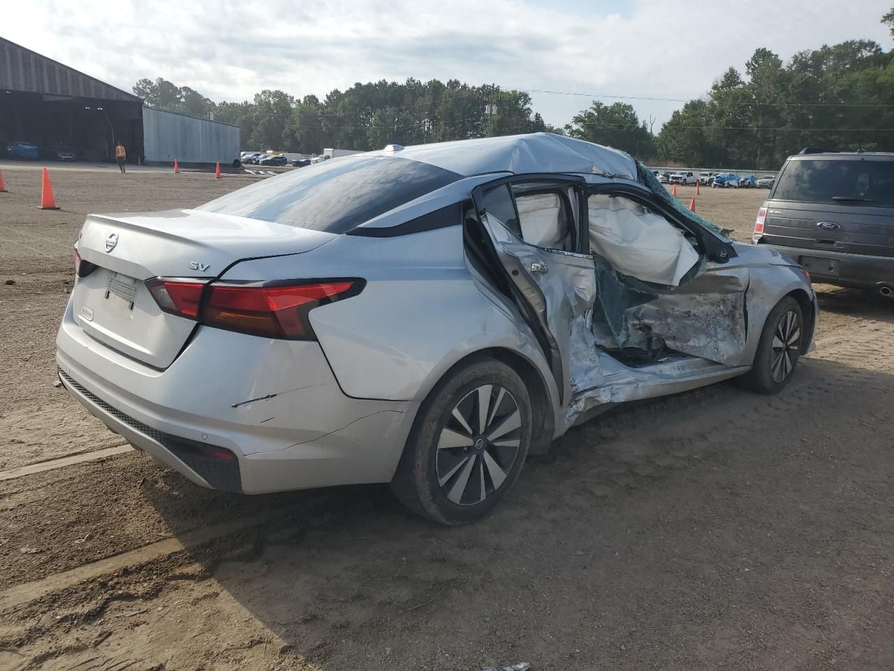 2022 Nissan Altima sv