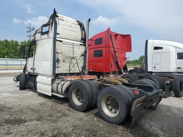 2012 Volvo VNL Semi Truck