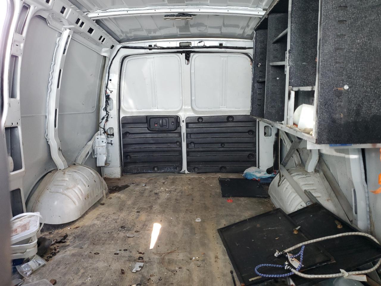 2023 Chevrolet Express G2500