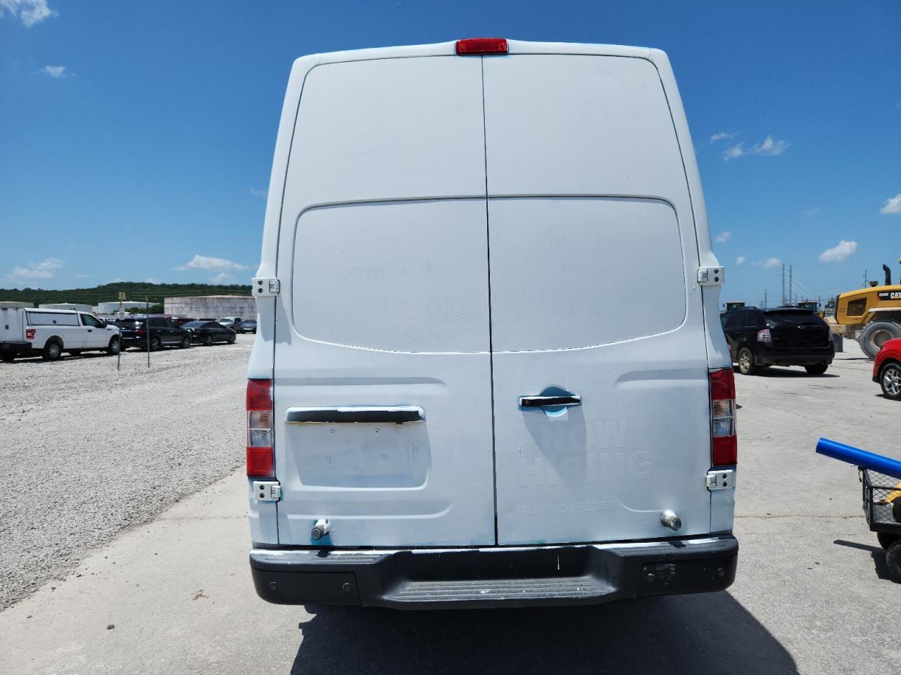 2020 Niss NV 2500 HD SV